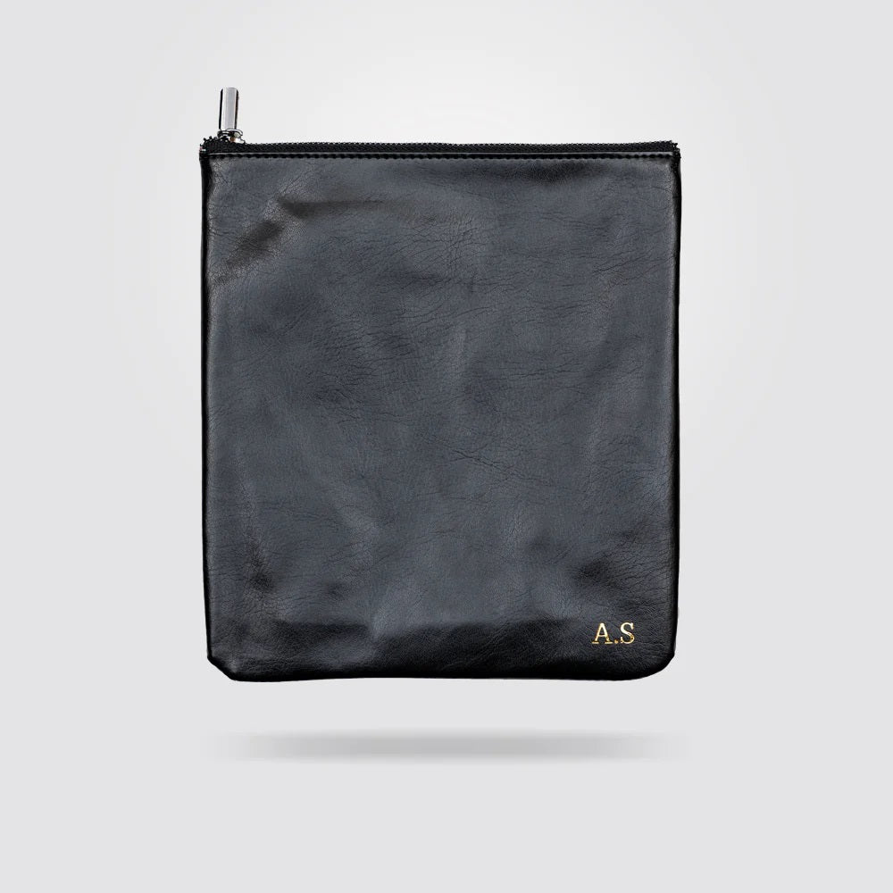 Why a Golf Pouch Bag is a Must-Have Accessory for Any Golfer
