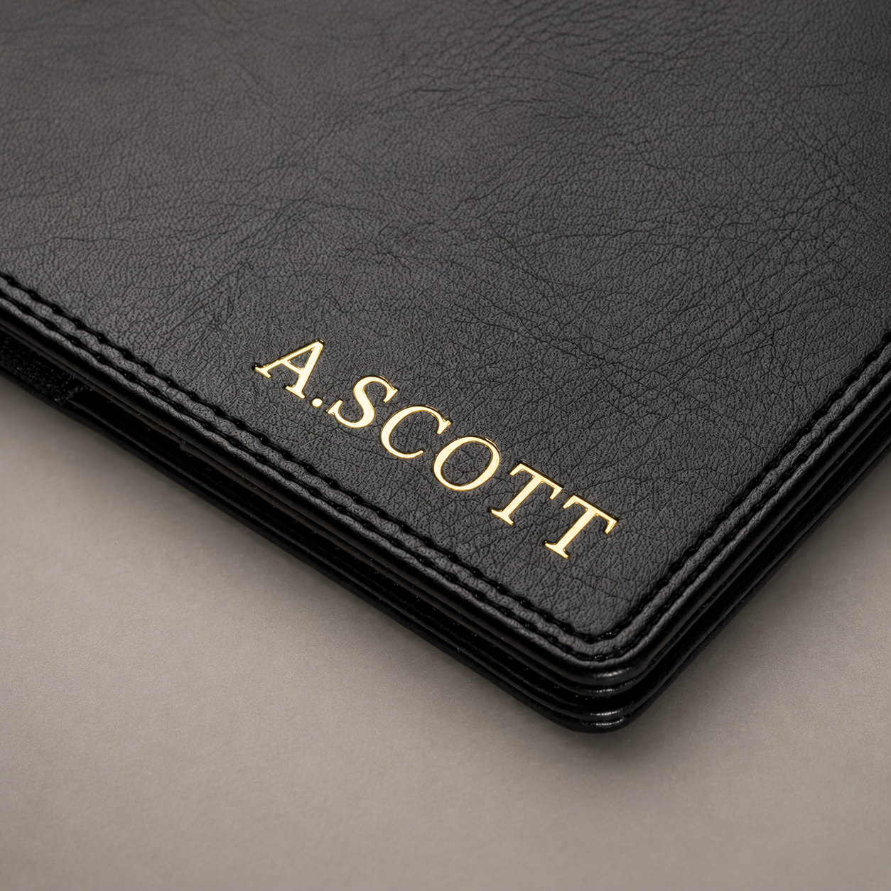 Personalised Golf Scorecard Holder (Black)
